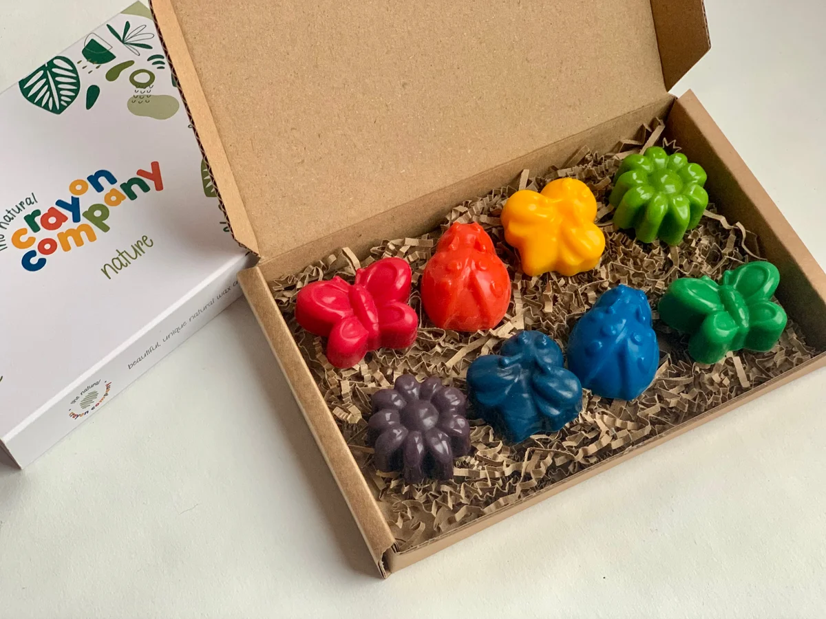 Bugs Set of 8 Crayons